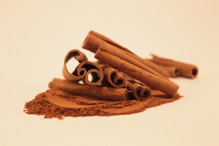 
  
    Cinnamon a winter fragrance note
  
